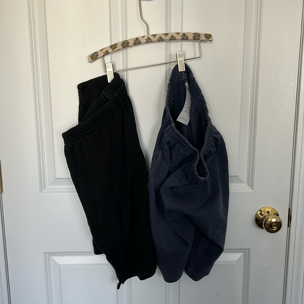 Brandy Melville Rosa sweatshorts set